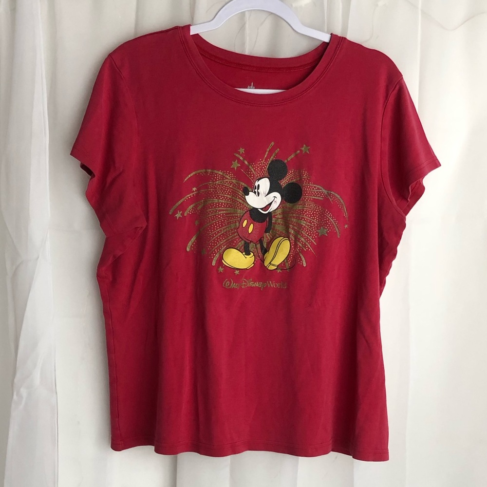 Disney Parks Women's 2X Mickey Mouse Tshirt Red Vintage